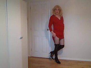 Red dress, black boots, no panties - ashemaletube.com